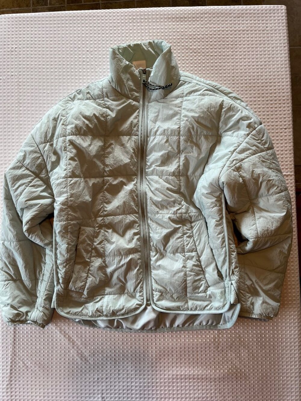 Avalanche Outdoor Supply Co Grid Quilted Puffer Jacket M - light sage